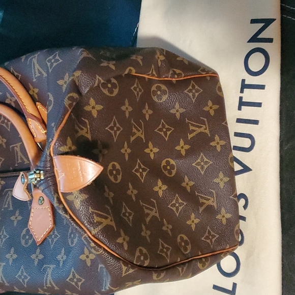 LOUIS VUITTON SPEEDY 40 - Picture 5 of 17